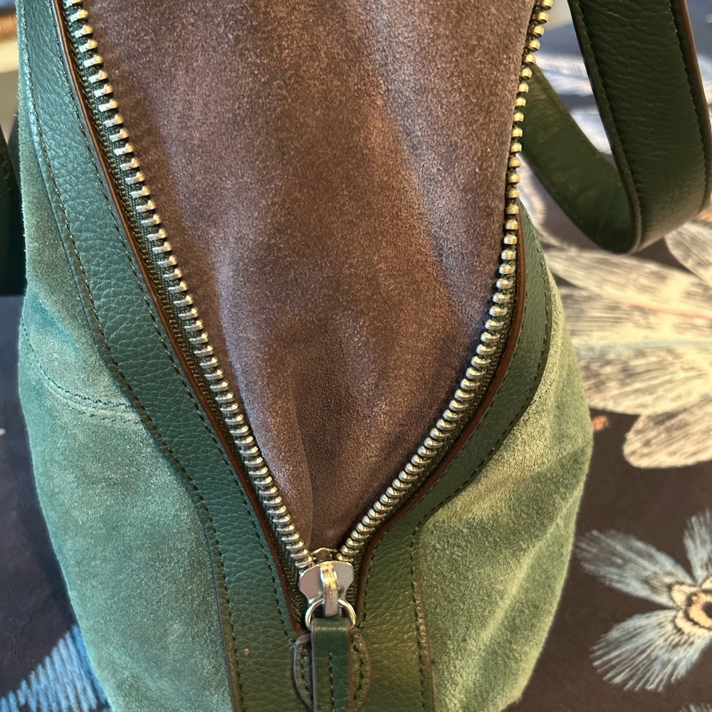 Tignanello Green Suede Women's Purse - Picture 4 of 9